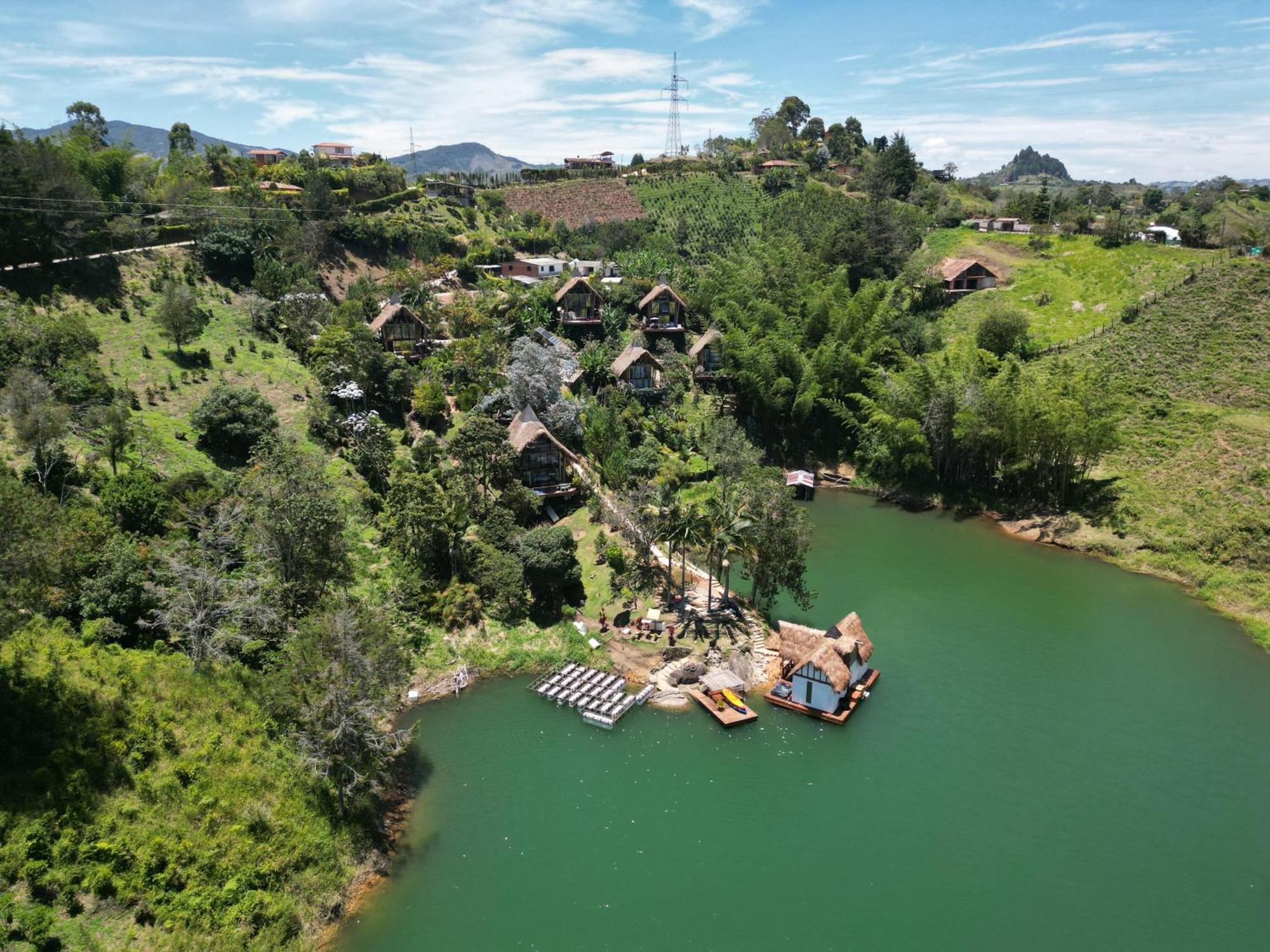Ibuku Hotel Guatape - Chalets Exteriör bild